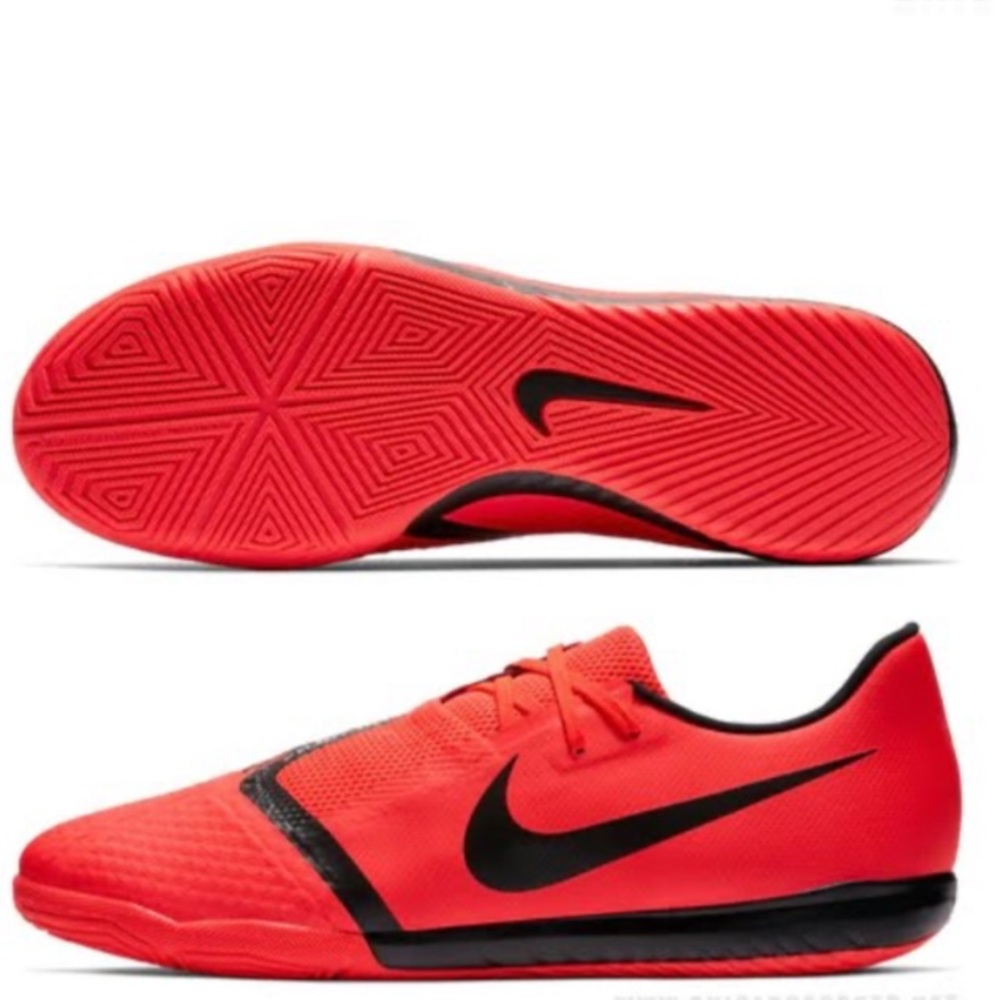 NWOT Nike phantom venom academy indoor cleats 10.5